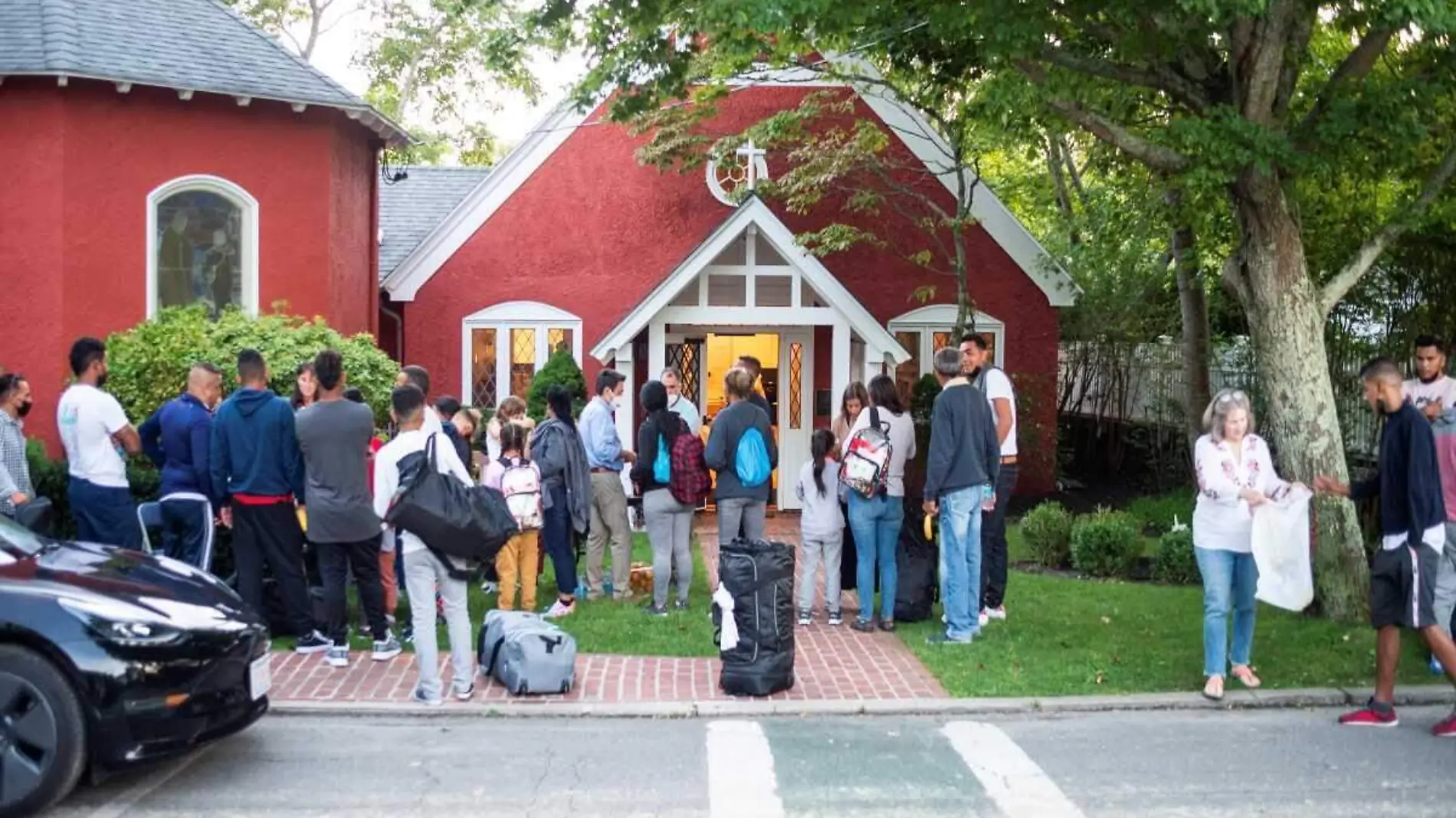 Migrantes en isla de Massachusetts_1